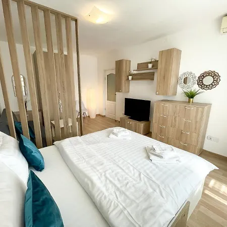 National Arena Apartment *