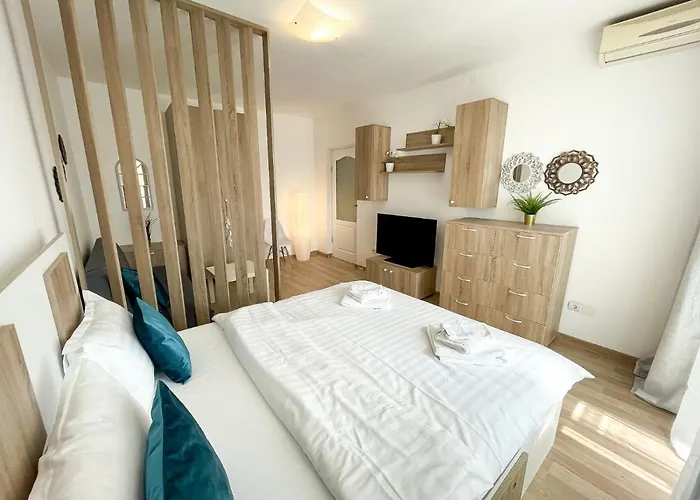 National Arena Apartment *